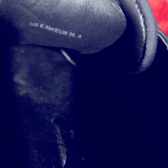 EUC VINCE leather slip on sneakers like new 6.5M - Picture 9 of 9